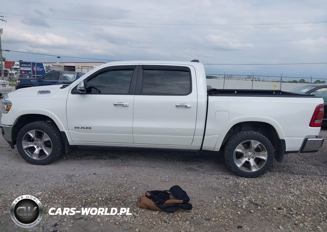 2019 Ram 1500 Laramie VIN:1C6SRFJT9KN615699 - 14