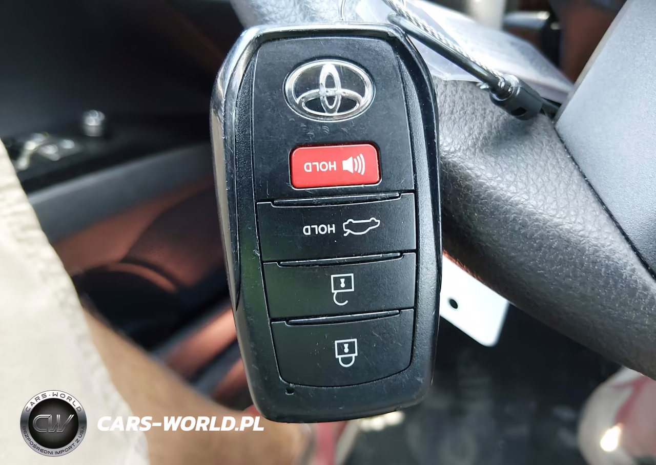 2025 Toyota Camry Le VIN:4T1DAACK6SU122547 - 11