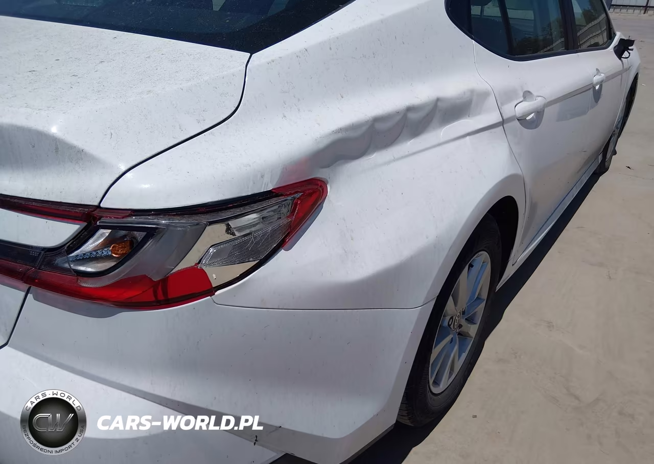 2025 Toyota Camry Le VIN:4T1DAACK6SU122547 - 18