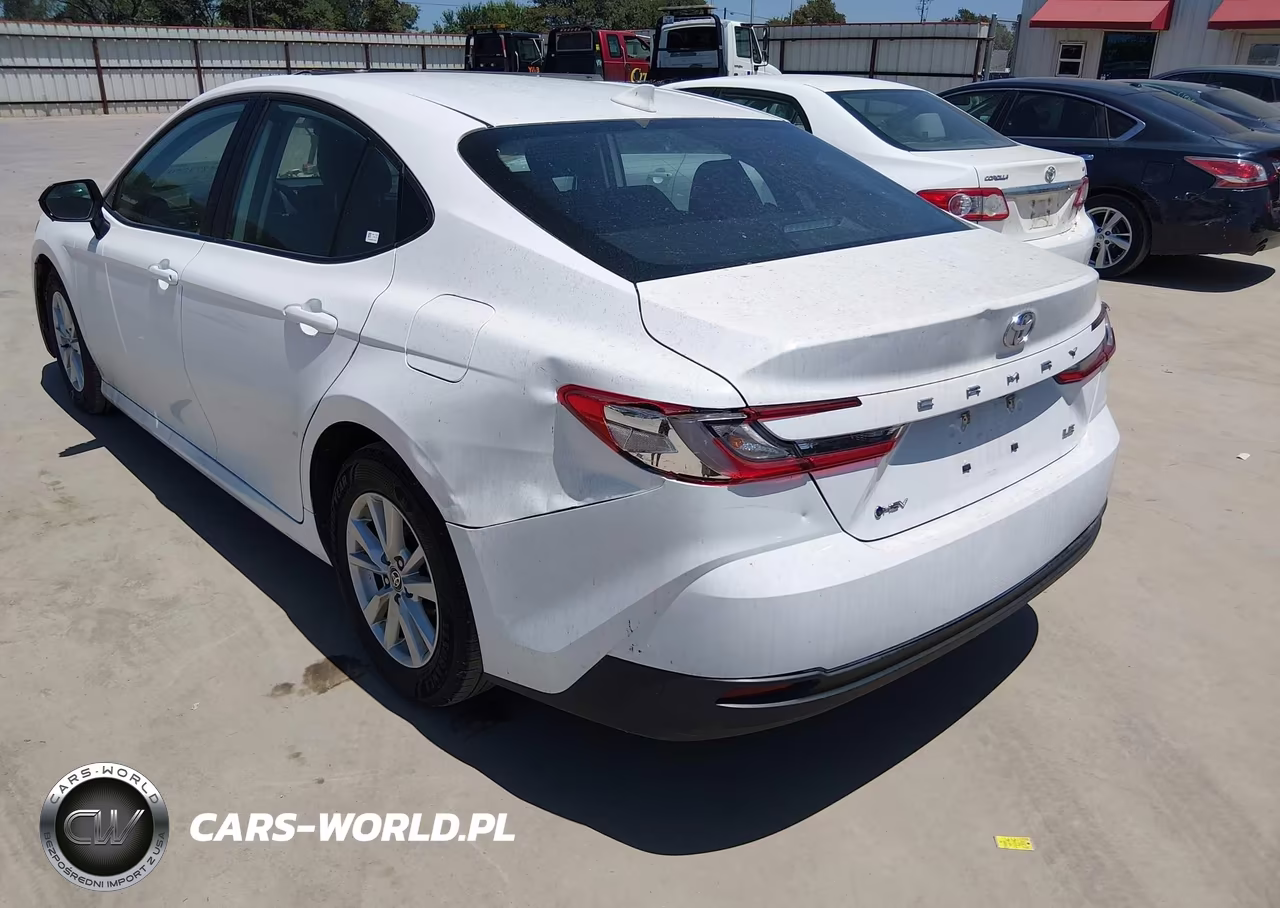 2025 Toyota Camry Le VIN:4T1DAACK6SU122547 - 3
