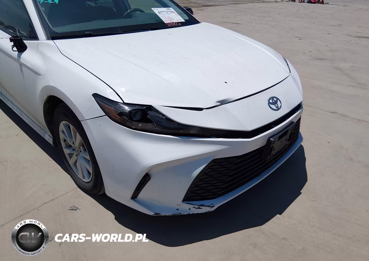 2025 Toyota Camry Le VIN:4T1DAACK6SU122547 - 6