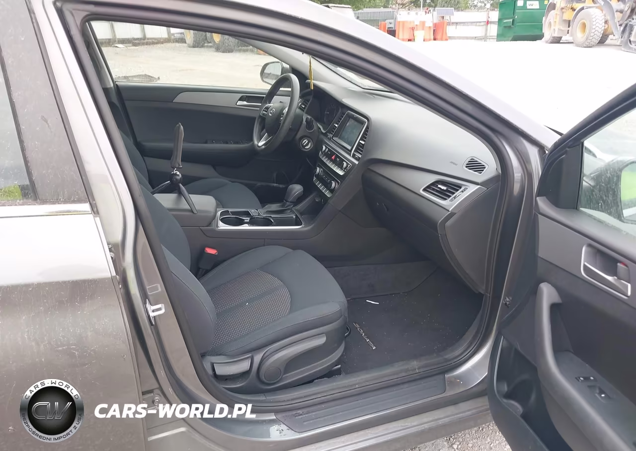 2019 Hyundai Sonata Eco VIN:5NPE24AA0KH801130 - 5