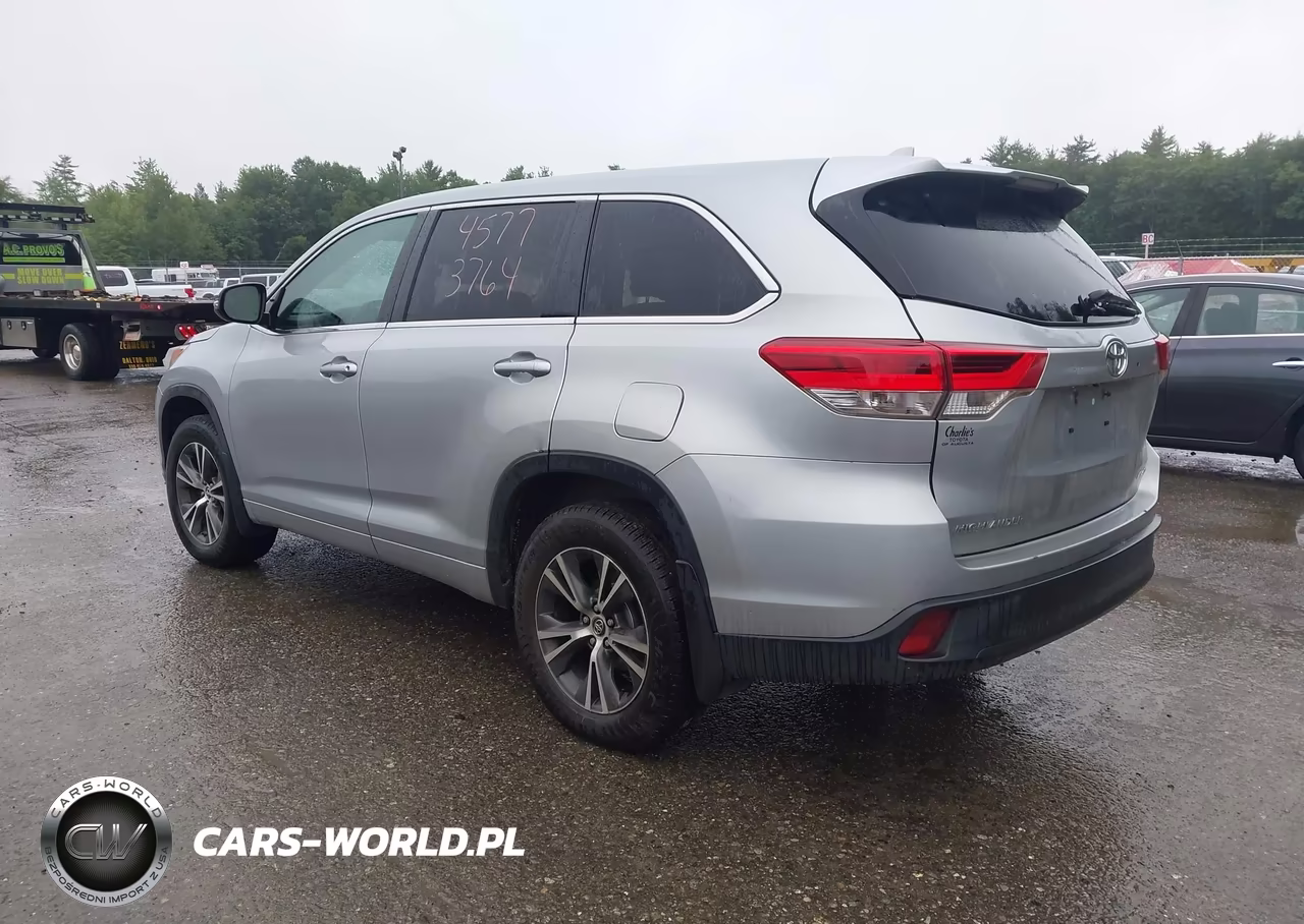 2017 Toyota Highlander Le Plus VIN:5TDBZRFH1HS402389 - 3