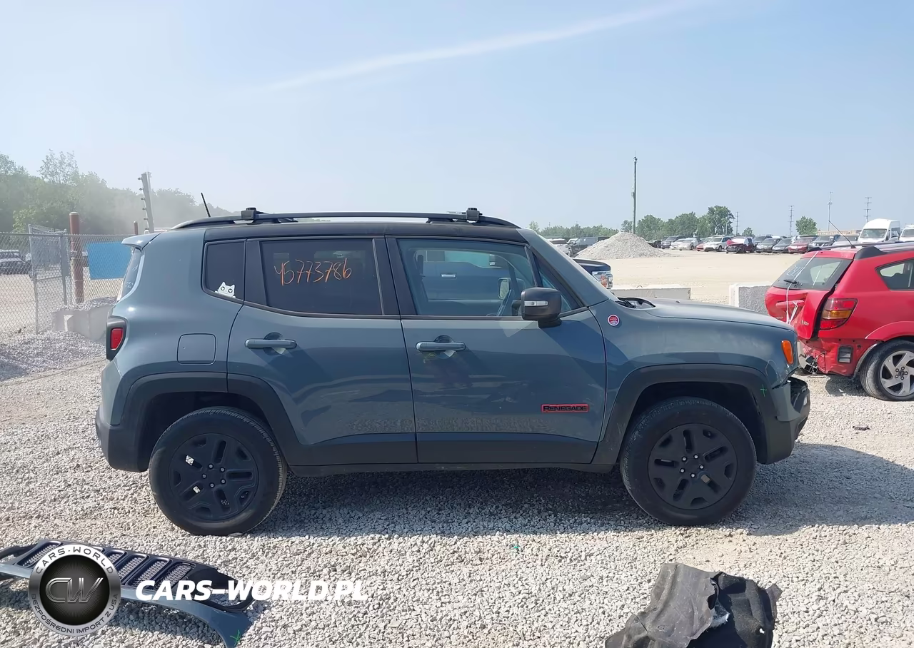 2018 Jeep Renegade Trailhawk 4X4 VIN:ZACCJBCBXJPH83794 - 14
