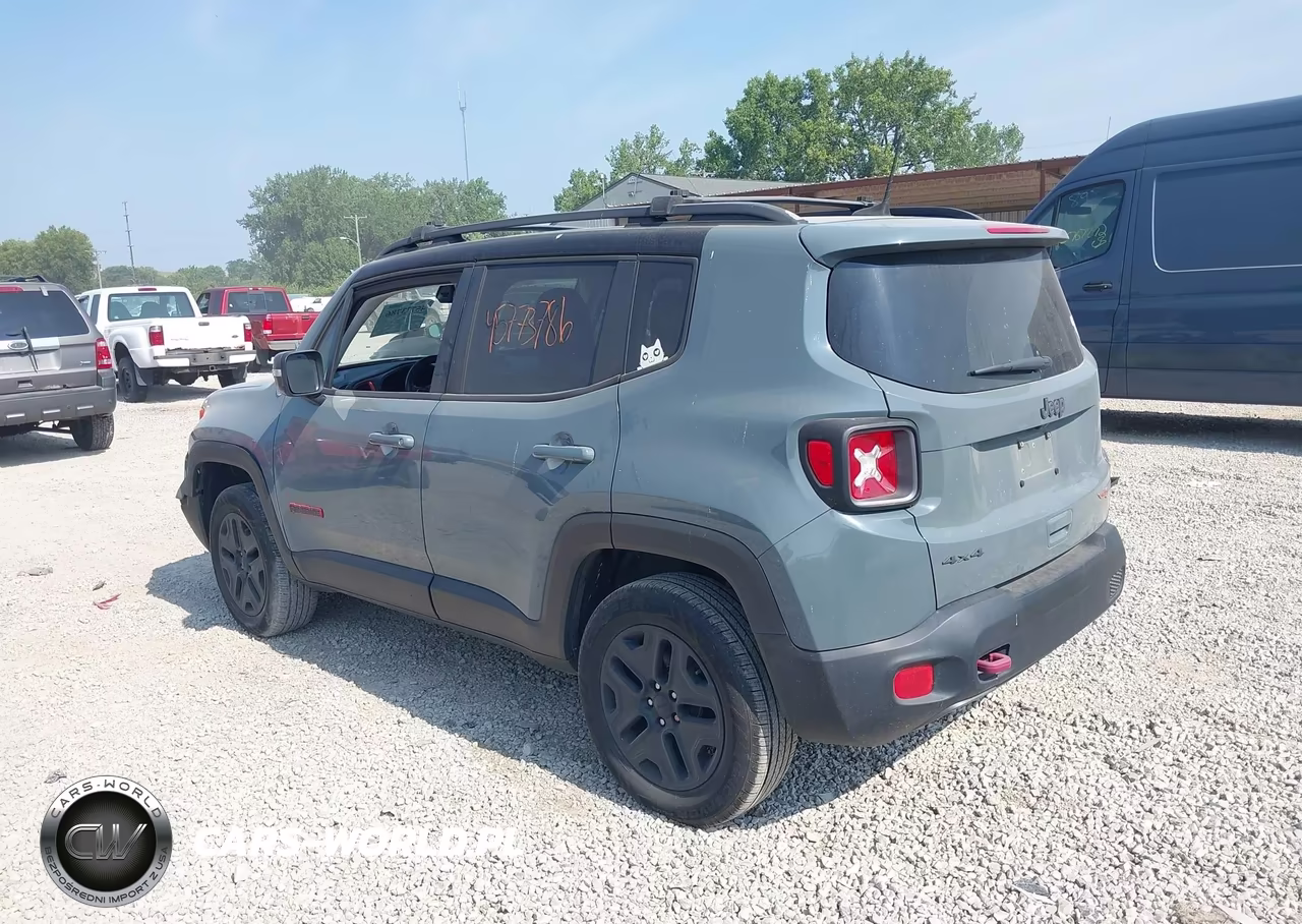 2018 Jeep Renegade Trailhawk 4X4 VIN:ZACCJBCBXJPH83794 - 3