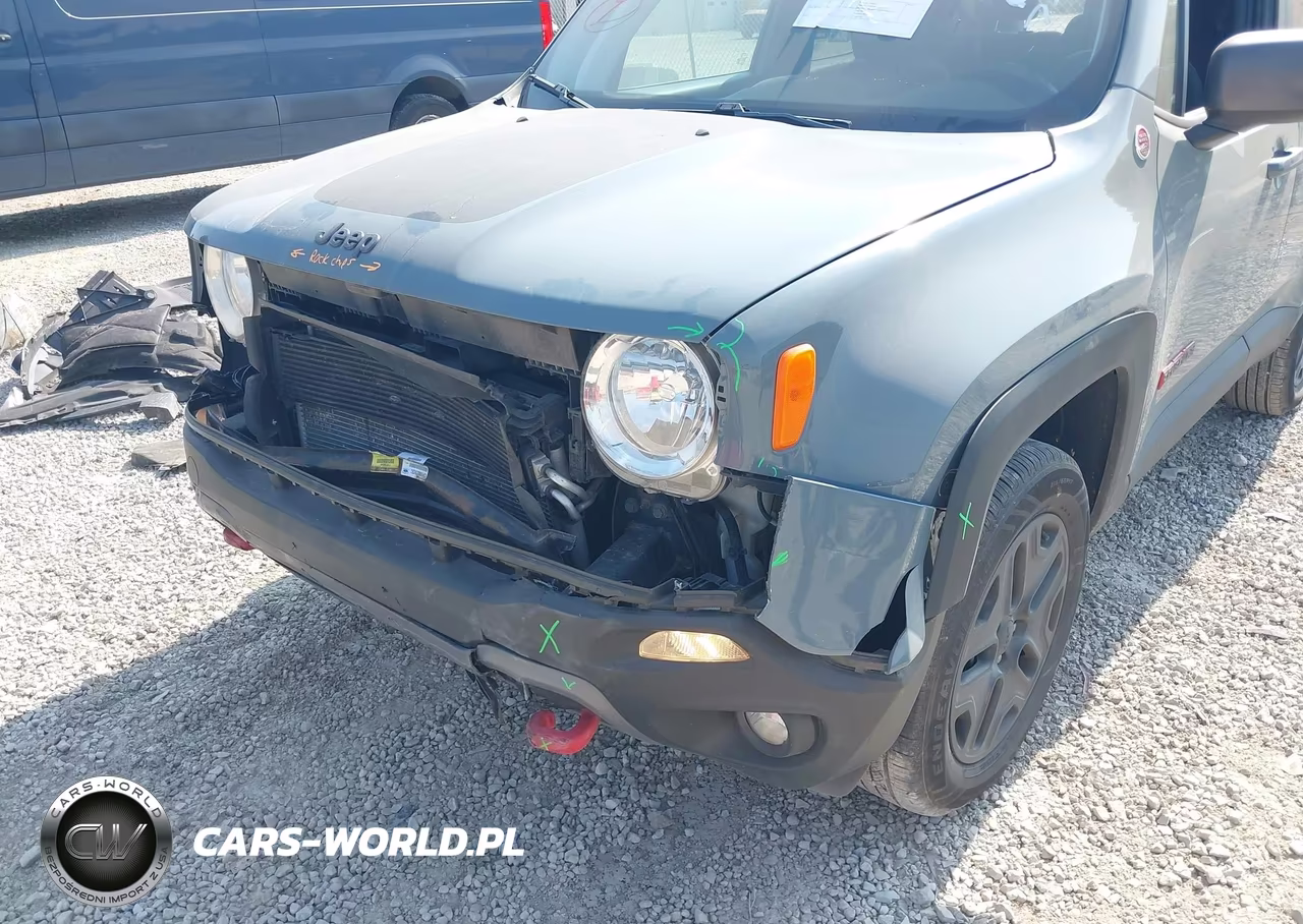 2018 Jeep Renegade Trailhawk 4X4 VIN:ZACCJBCBXJPH83794 - 6