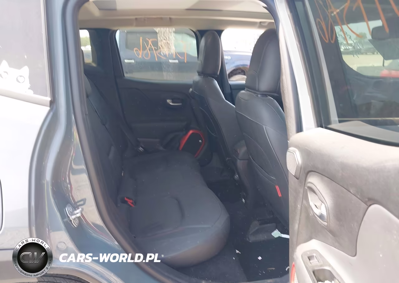 2018 Jeep Renegade Trailhawk 4X4 VIN:ZACCJBCBXJPH83794 - 8