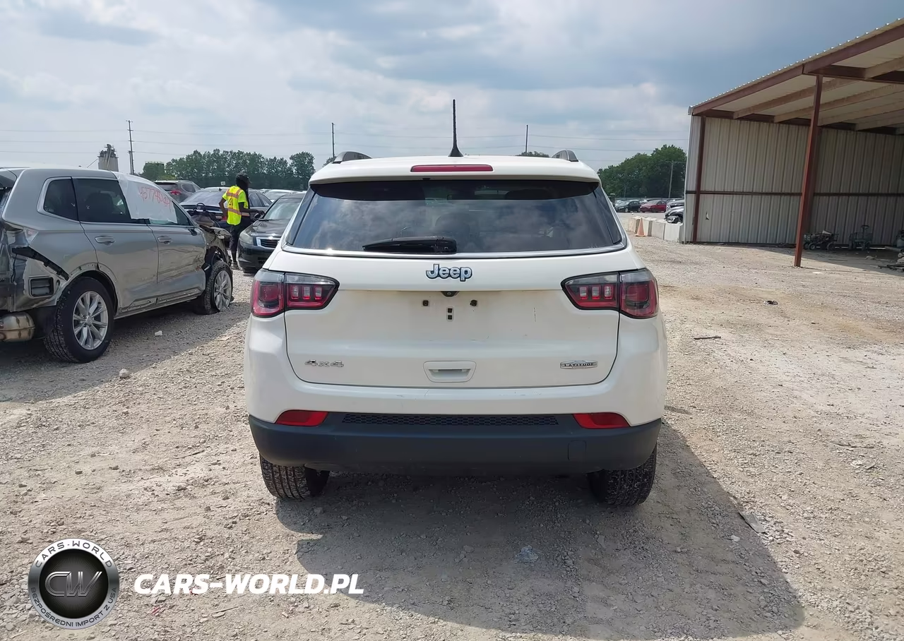 2017 Jeep New Compass Latitude 4X4 VIN:3C4NJDBB8HT666465 - 16