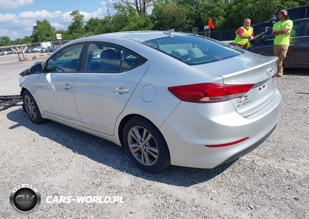 2017 Hyundai Elantra Se VIN:5NPD84LF8HH032386 - 3