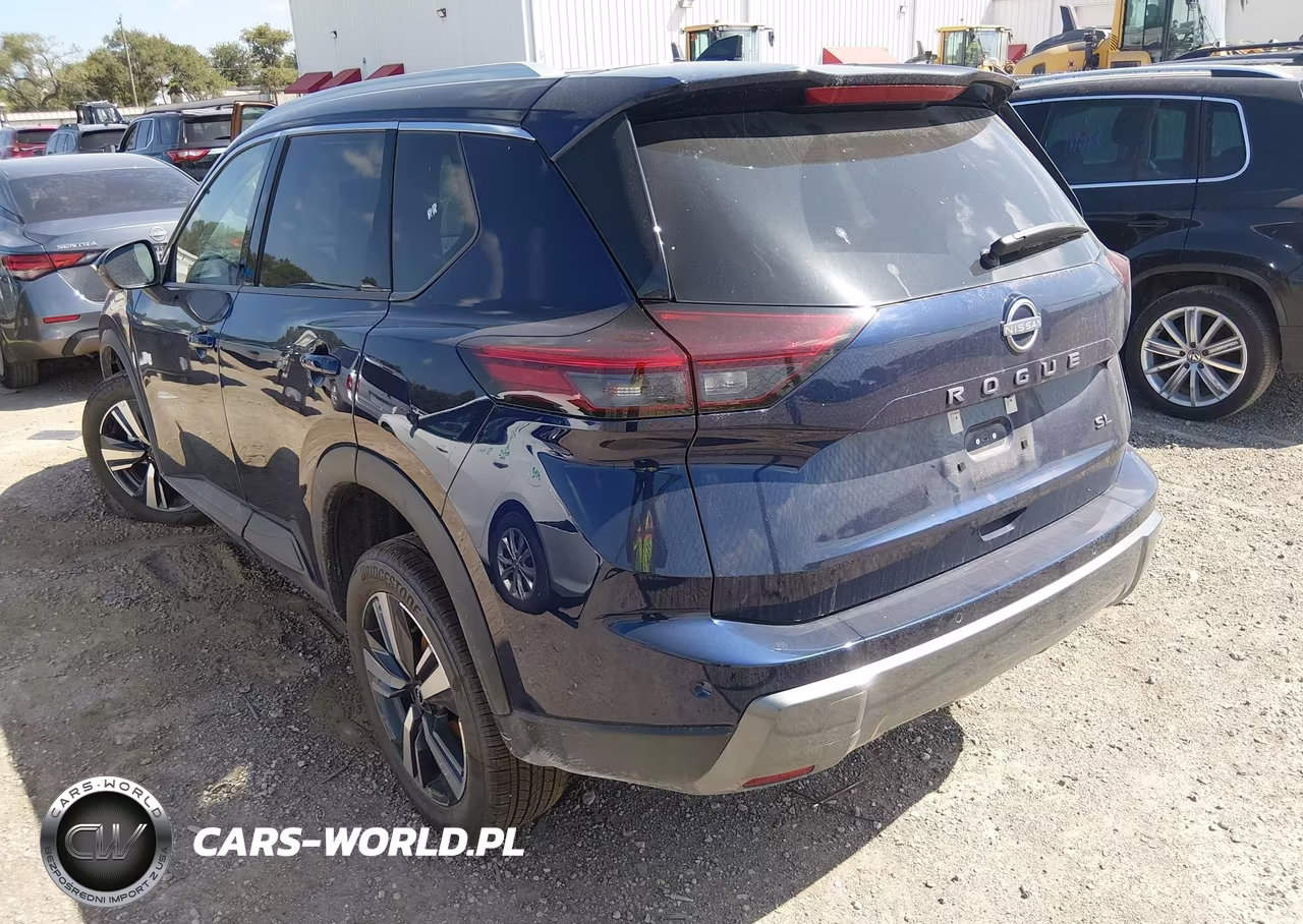 2026 Nissan Rogue Sl VIN:5N1BT3CA3TC835319 - 3