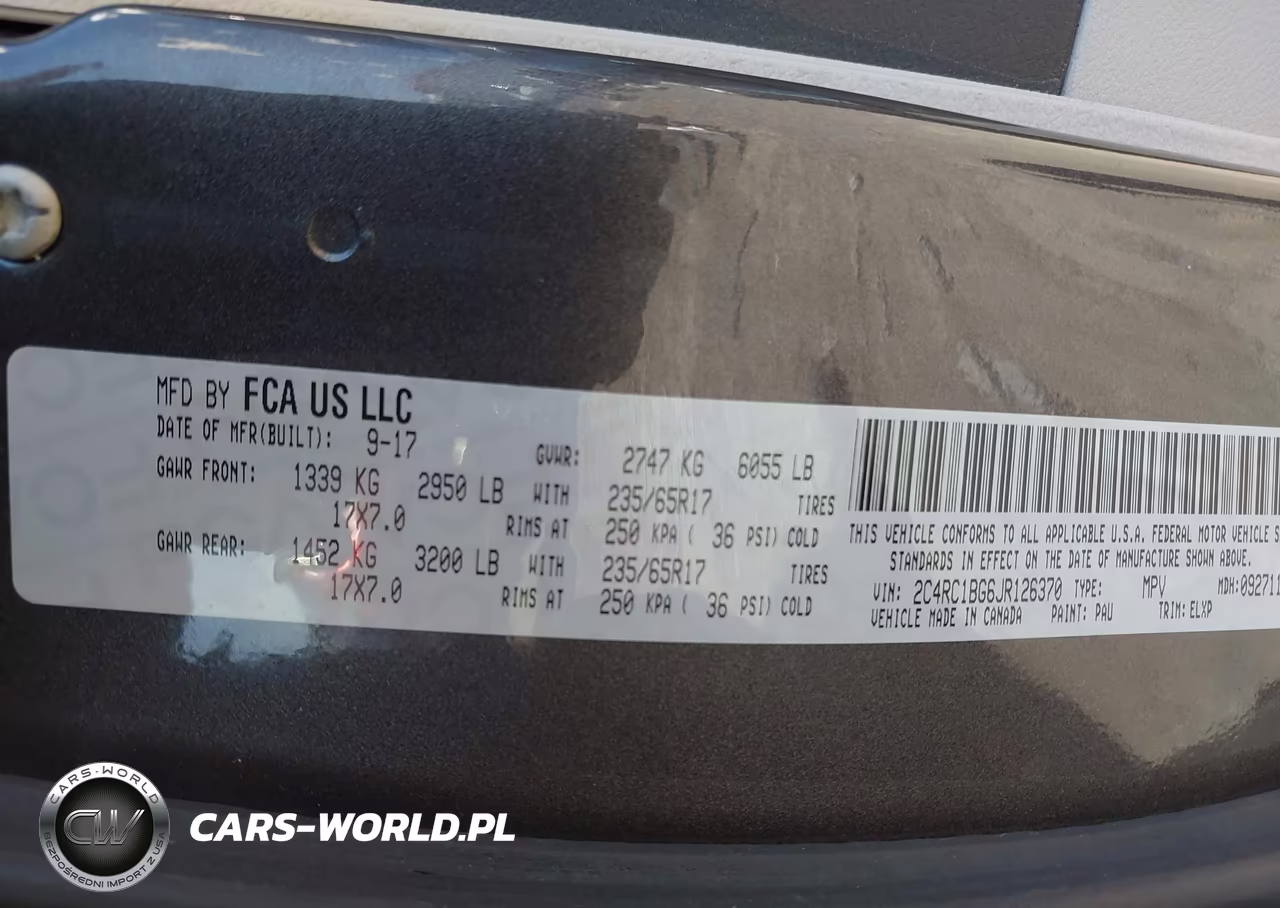 2018 Chrysler Pacifica Touring L VIN:2C4RC1BG6JR126370 - 9