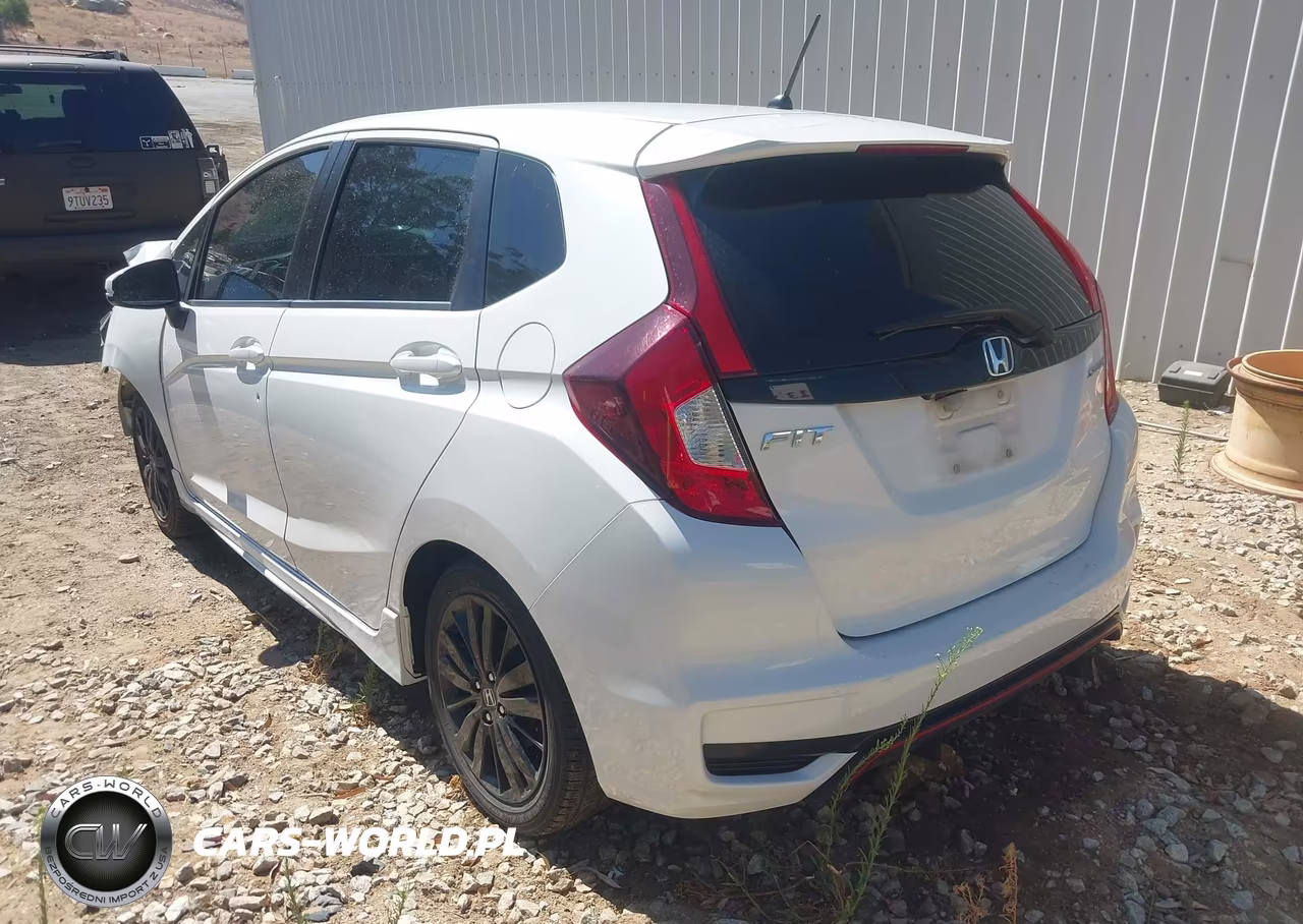 2019 Honda Fit Sport VIN:3HGGK5H67KM752813 - 3