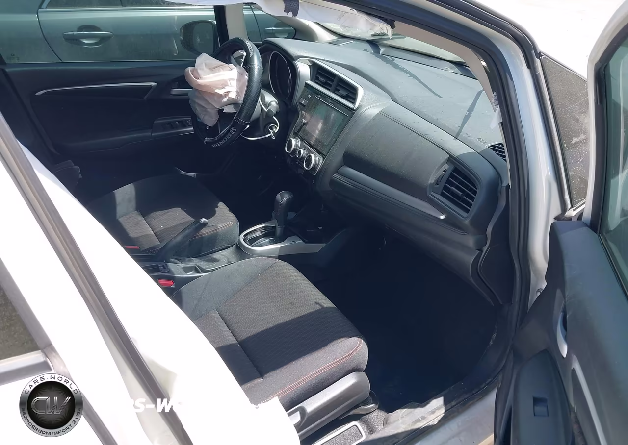 2019 Honda Fit Sport VIN:3HGGK5H67KM752813 - 5