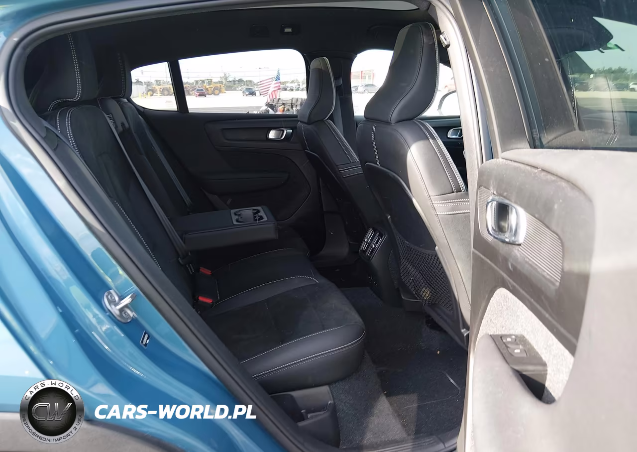 2022 Volvo C40 Recharge Pure Electric P8 Ultimate VIN:YV4ED3GB4N2009019 - 8