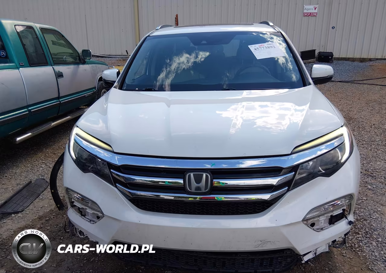 2016 Honda Pilot Touring VIN:5FNYF5H92GB038570 - 12