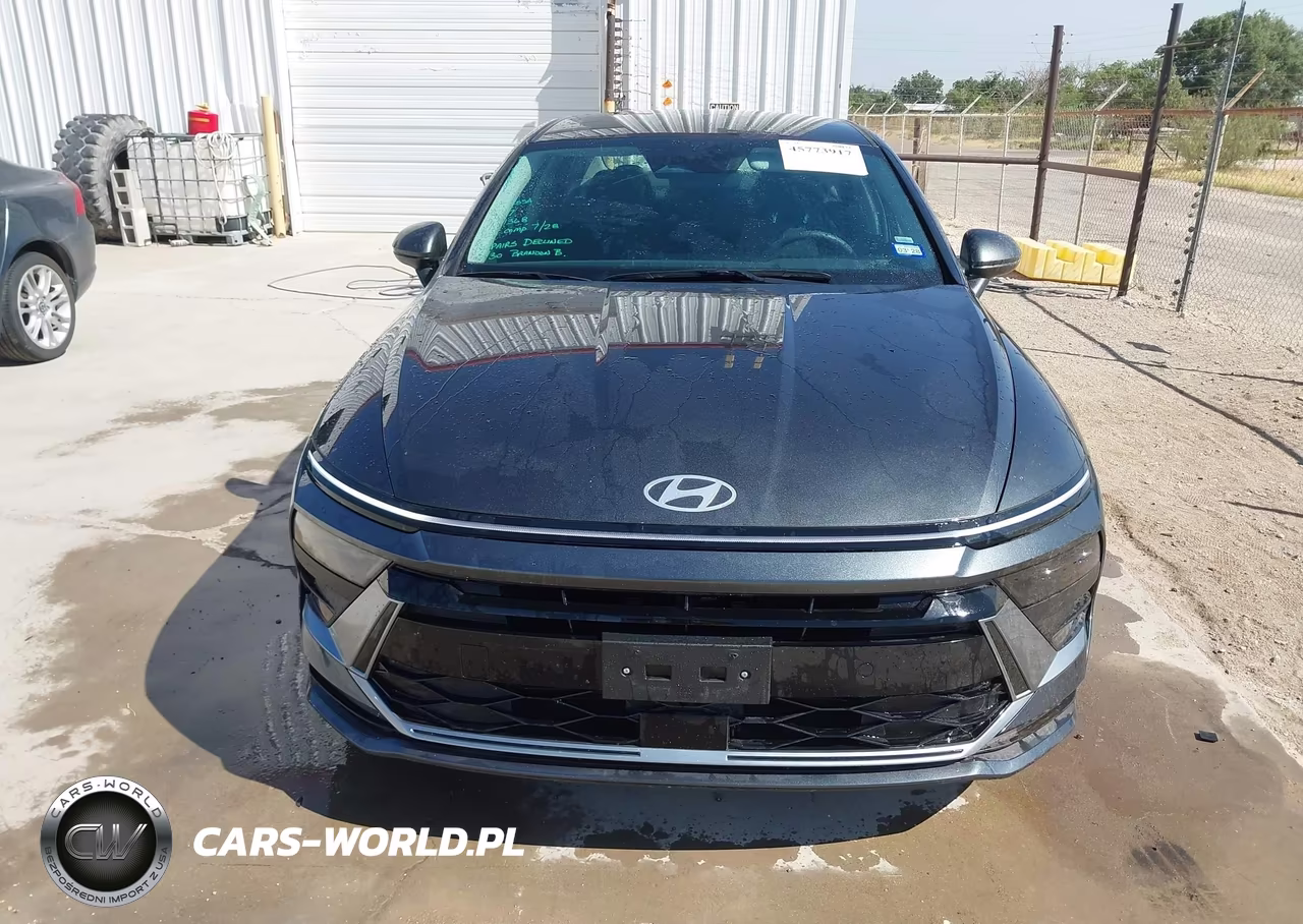 2026 Hyundai Sonata Hybrid Blue VIN:KMHL24JJ1TA164728 - 13