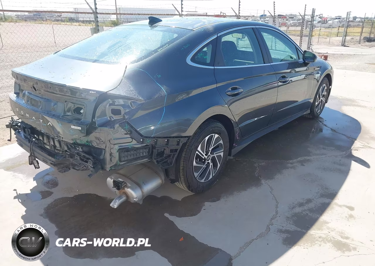 2026 Hyundai Sonata Hybrid Blue VIN:KMHL24JJ1TA164728 - 4
