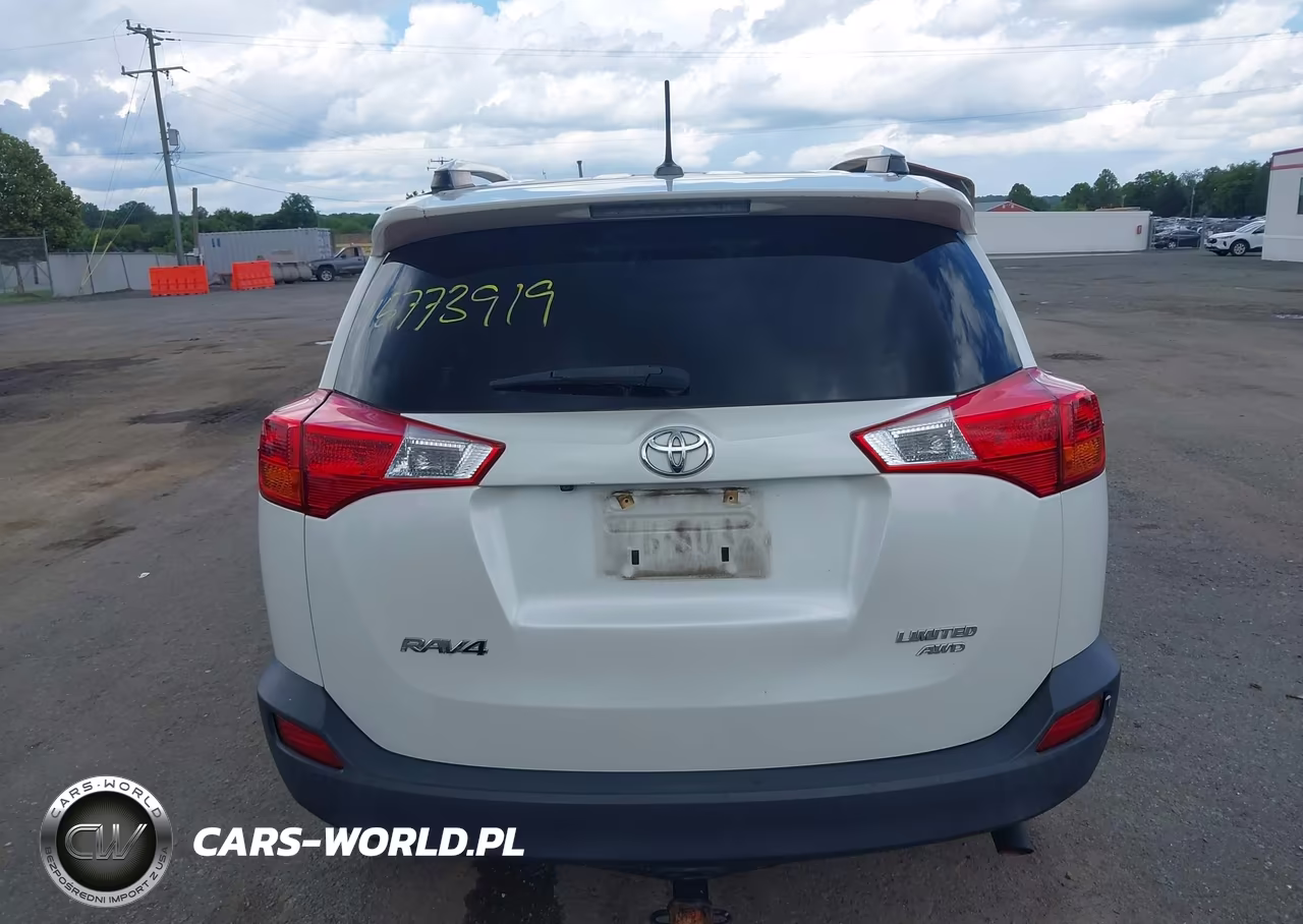 2015 Toyota Rav4 Limited VIN:JTMDFREV8FD127878 - 16