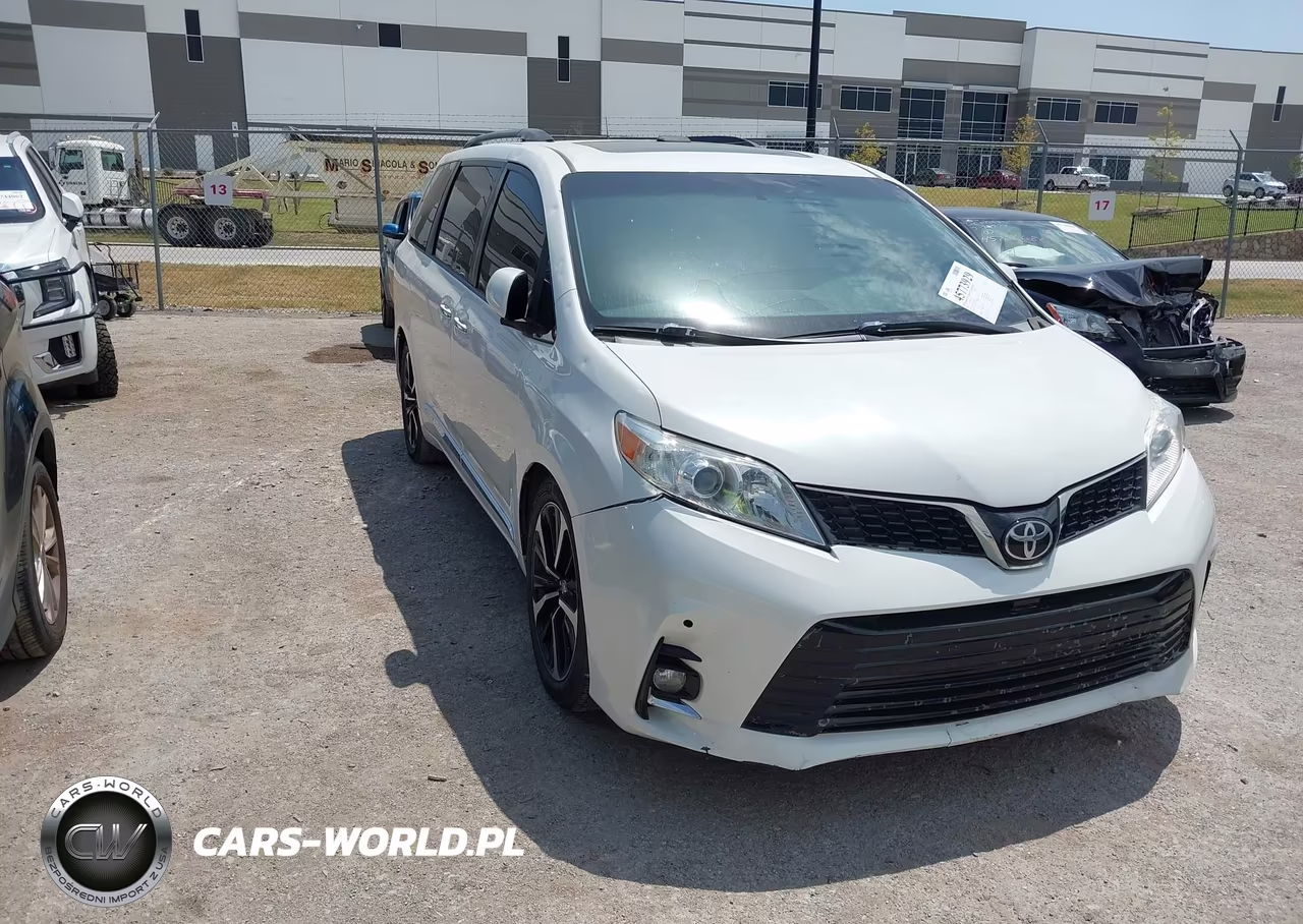 2014 Toyota Sienna Limited V6 7 Passenger
