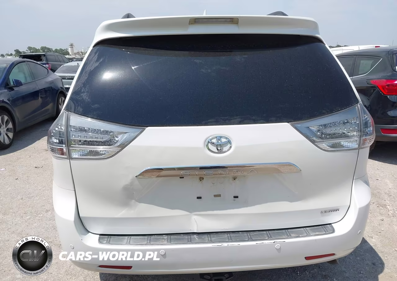 2014 Toyota Sienna Limited V6 7 Passenger VIN:5TDYK3DC1ES415058 - 16