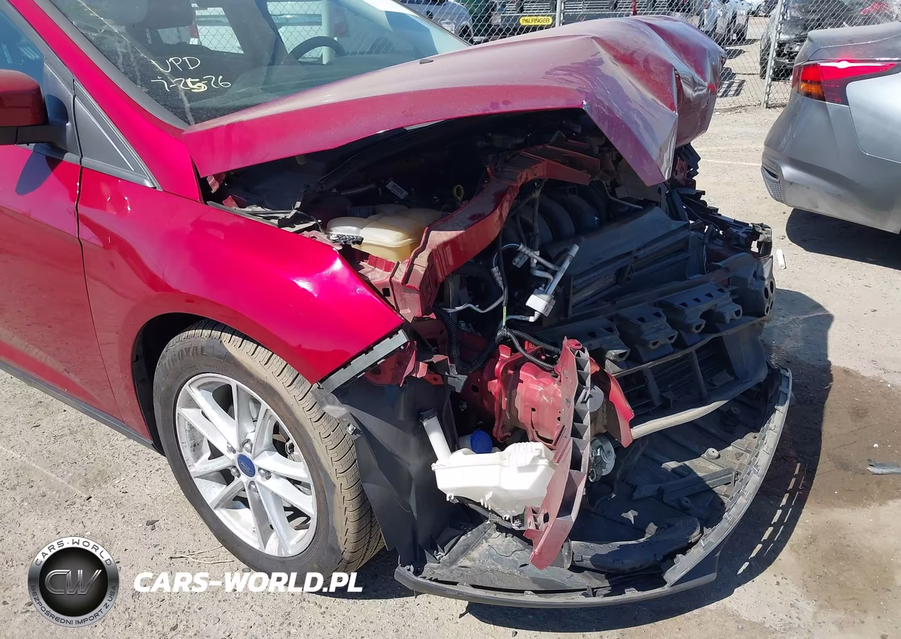 2015 Ford Focus Se VIN:1FADP3F22FL222236 - 13