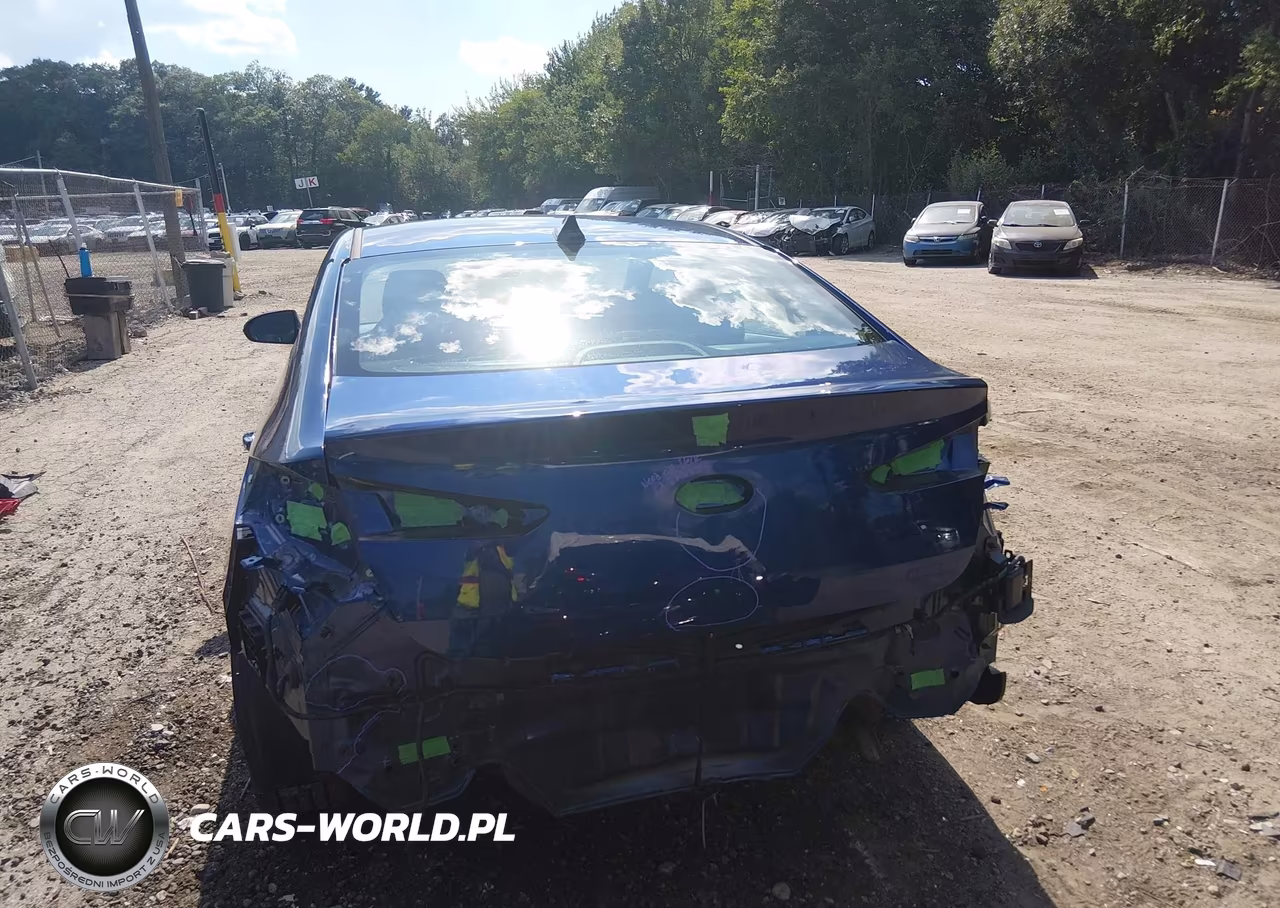 2020 Hyundai Elantra Limited VIN:5NPD84LFXLH612666 - 17