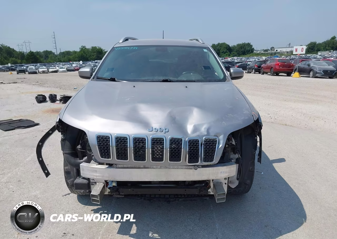 2019 Jeep Cherokee Latitude Plus 4X4 VIN:1C4PJMLN8KD150993 - 13