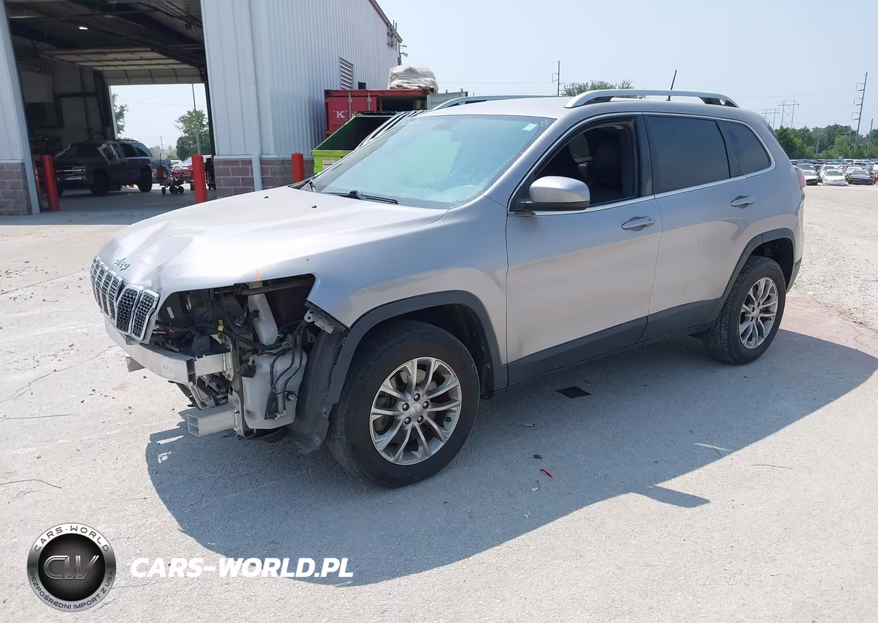 2019 Jeep Cherokee Latitude Plus 4X4 VIN:1C4PJMLN8KD150993 - 2