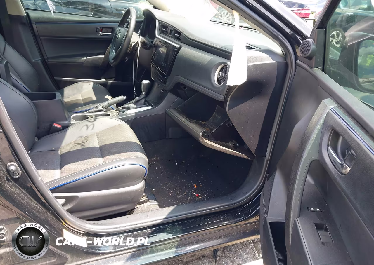 2018 Toyota Corolla Se VIN:2T1BURHE8JC031554 - 5