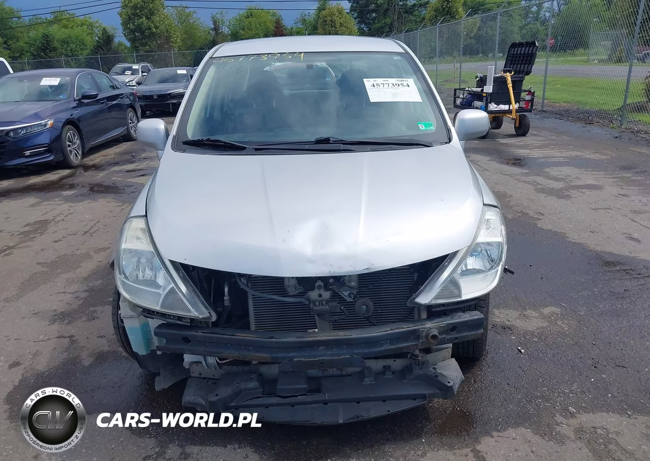 2010 Nissan Versa 1.8S VIN:3N1BC1AP1AL380314 - 13