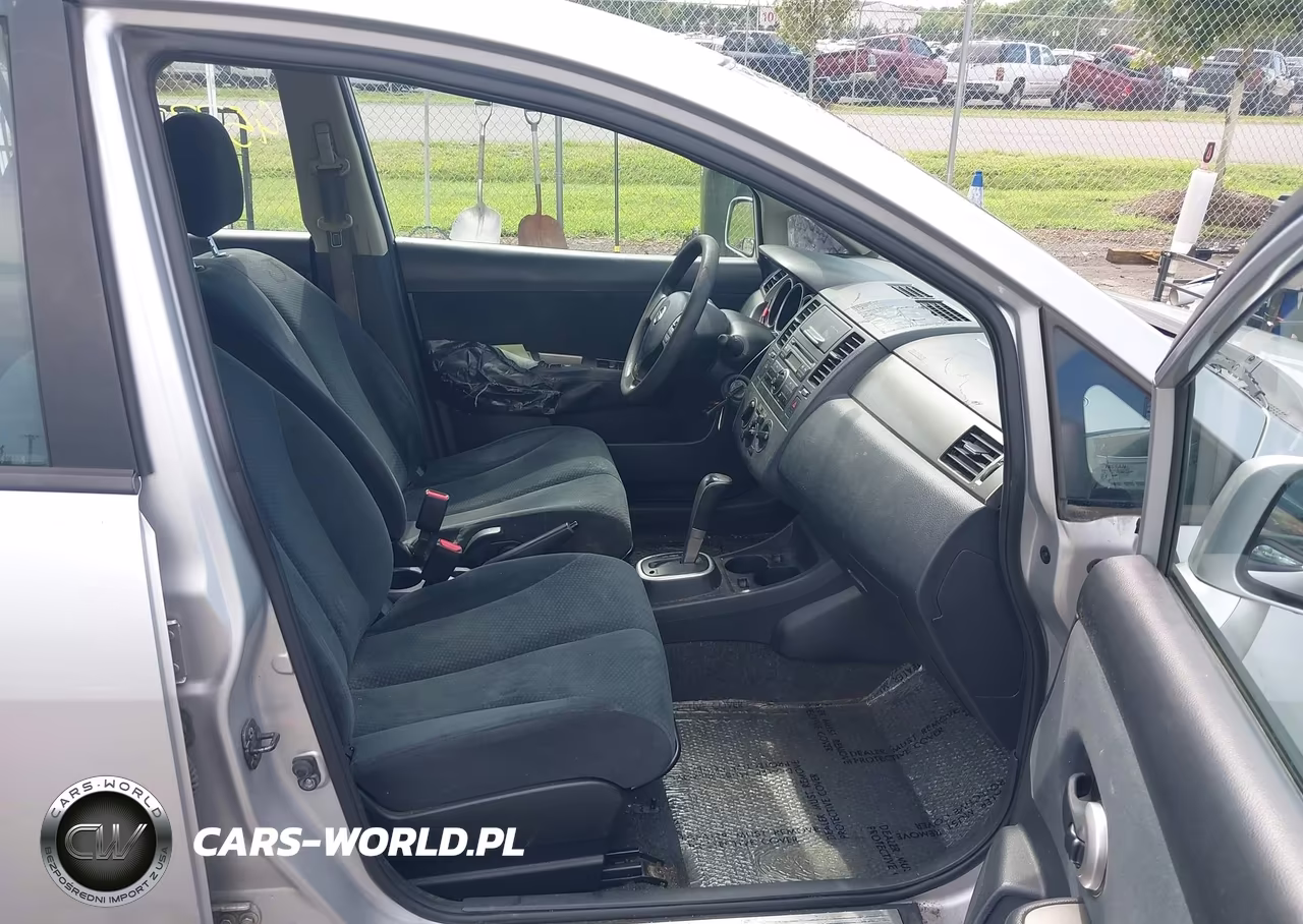2010 Nissan Versa 1.8S VIN:3N1BC1AP1AL380314 - 5