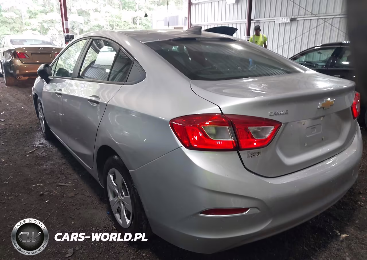 2017 Chevrolet Cruze Ls Auto VIN:1G1BC5SM9H7272989 - 3