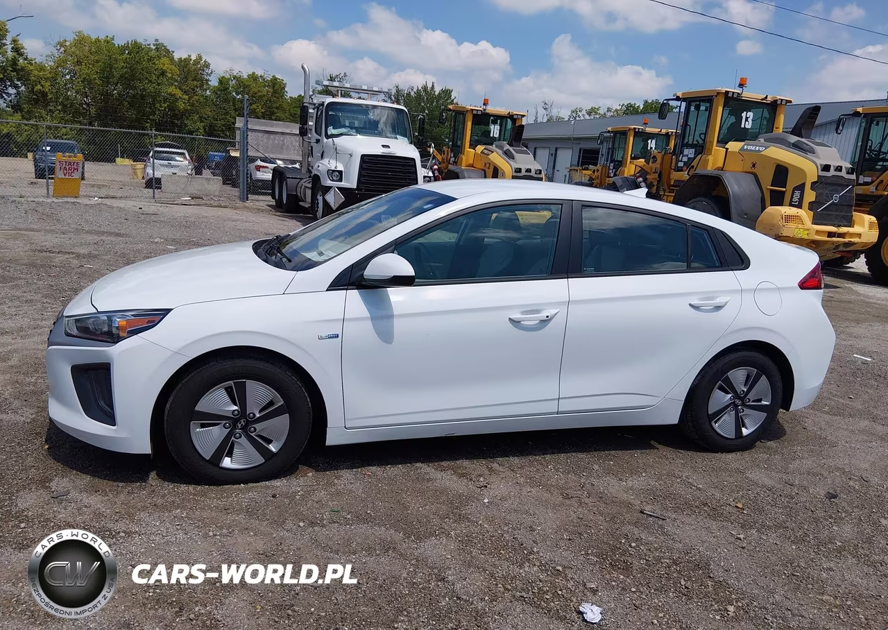 2020 Hyundai Ioniq Hybrid Blue VIN:KMHC65LC0LU233058 - 14