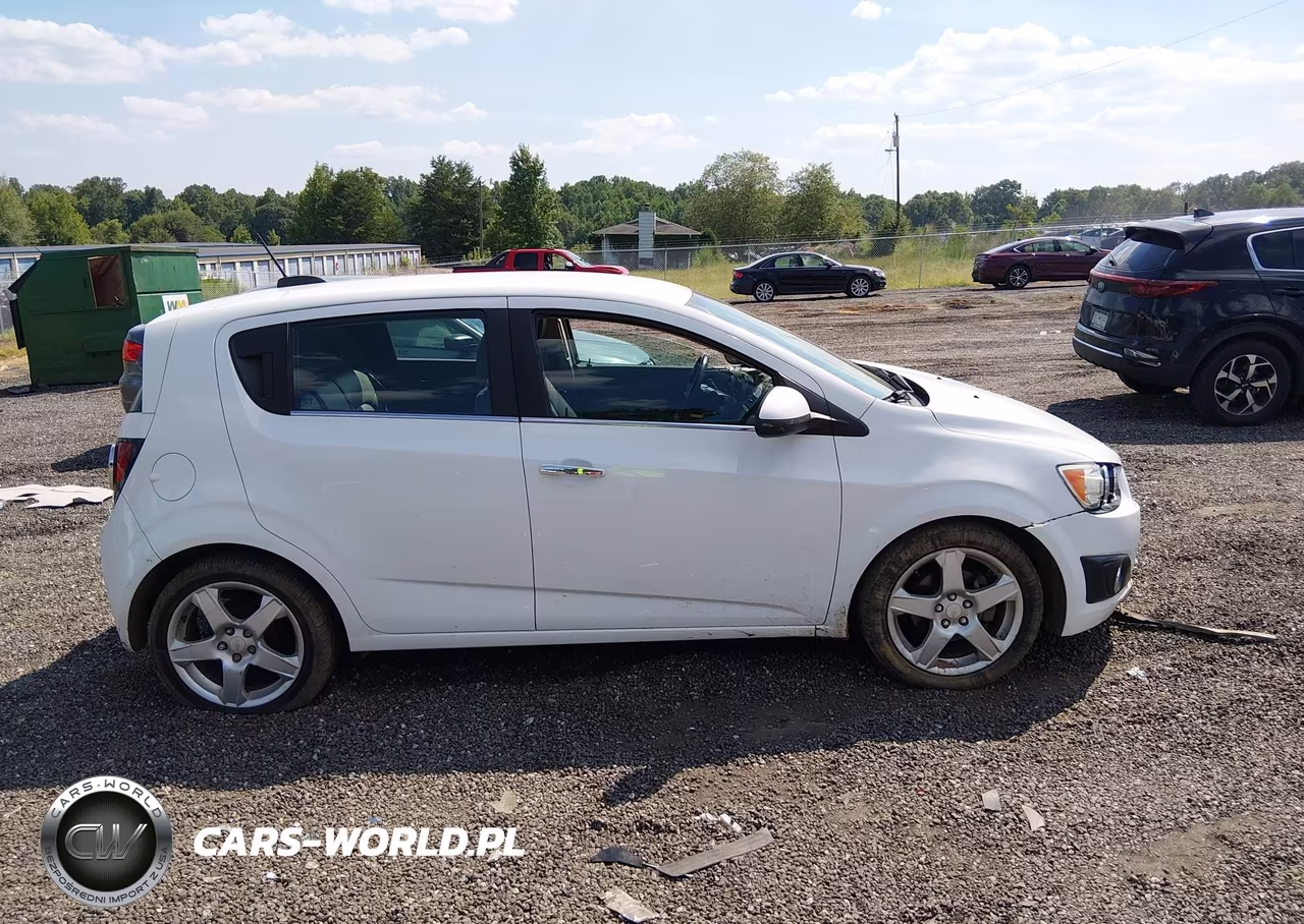 2015 Chevrolet Sonic Ltz Auto VIN:1G1JE6SBXF4105579 - 14