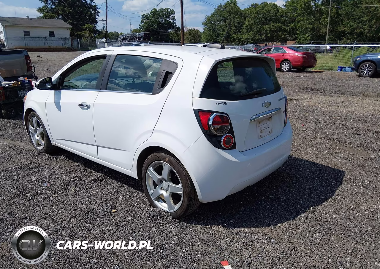 2015 Chevrolet Sonic Ltz Auto VIN:1G1JE6SBXF4105579 - 3