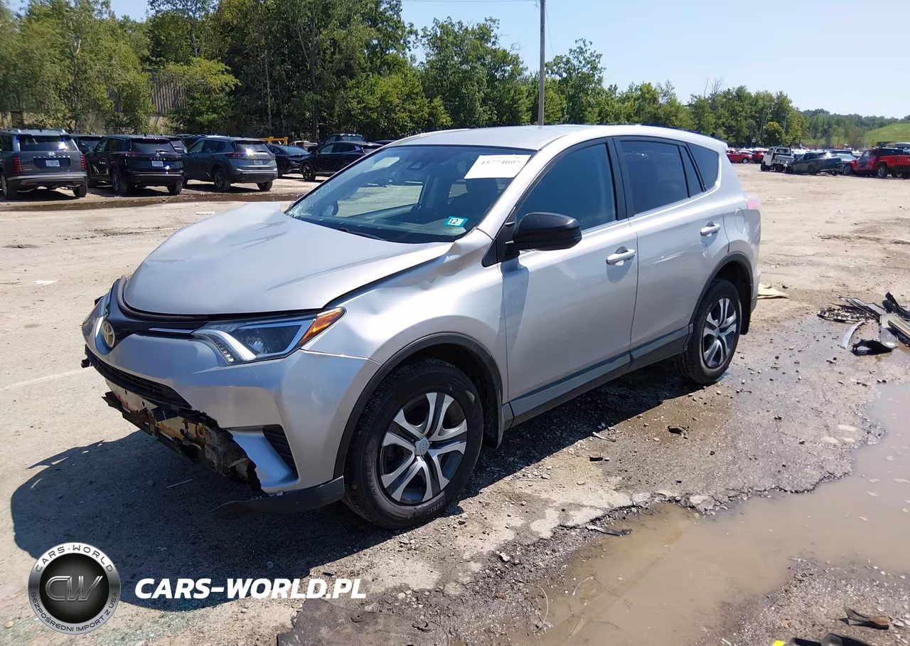 2017 Toyota Rav4 Le VIN:2T3BFREV7HW688358 - 2