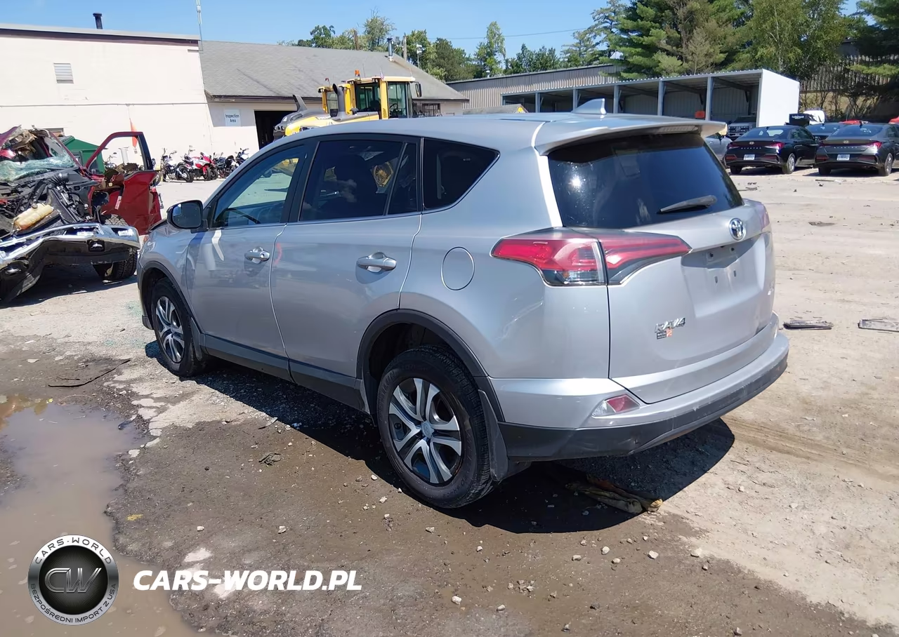 2017 Toyota Rav4 Le VIN:2T3BFREV7HW688358 - 3