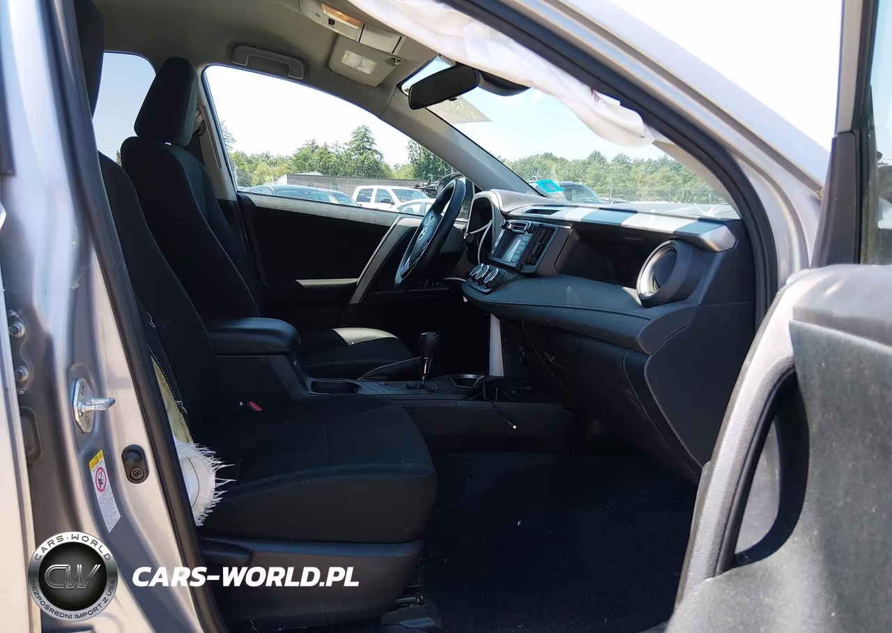 2017 Toyota Rav4 Le VIN:2T3BFREV7HW688358 - 5