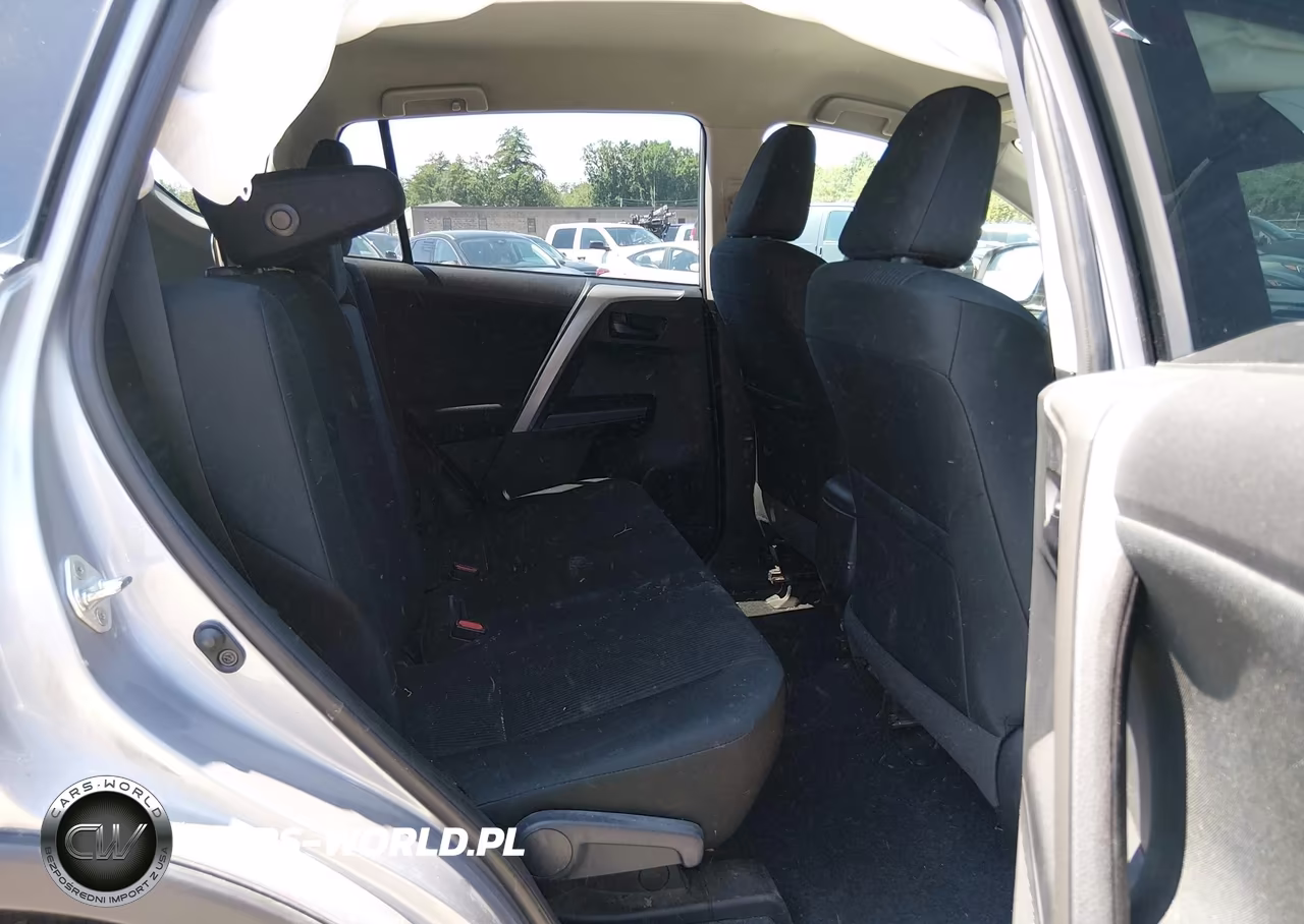 2017 Toyota Rav4 Le VIN:2T3BFREV7HW688358 - 8