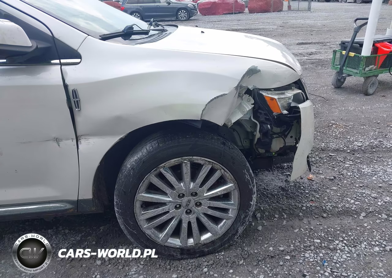 2011 Lincoln Mkx VIN:2LMDJ6JK1BBJ19632 - 12