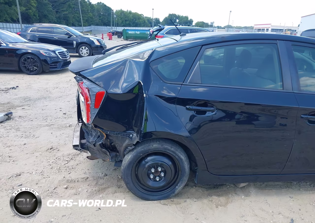 2013 Toyota Prius Two VIN:JTDKN3DU5D1682740 - 19