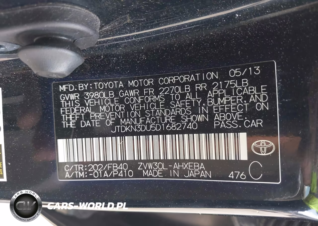 2013 Toyota Prius Two VIN:JTDKN3DU5D1682740 - 9