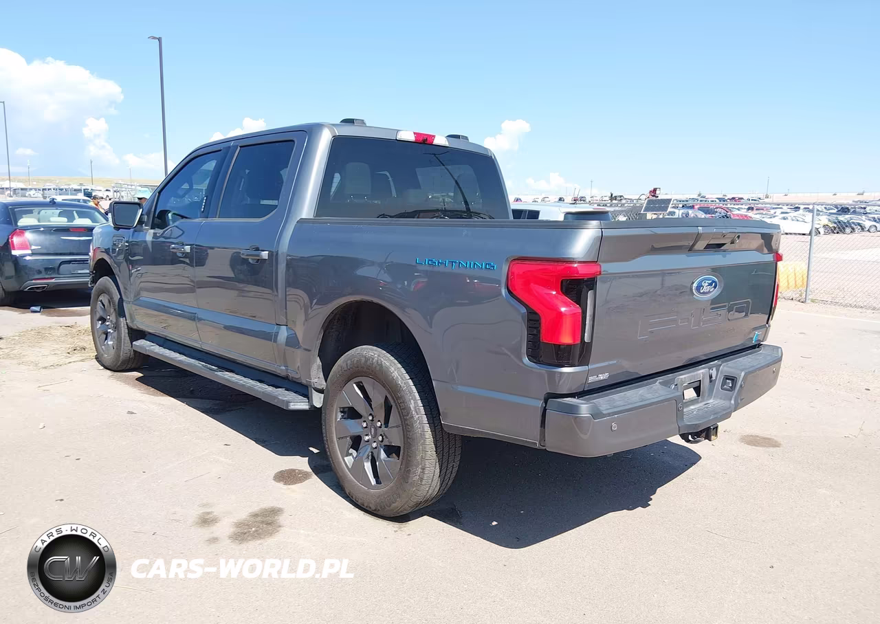 2023 Ford F-150 Lightning Xlt VIN:1FT6W1EV0PWG35598 - 3