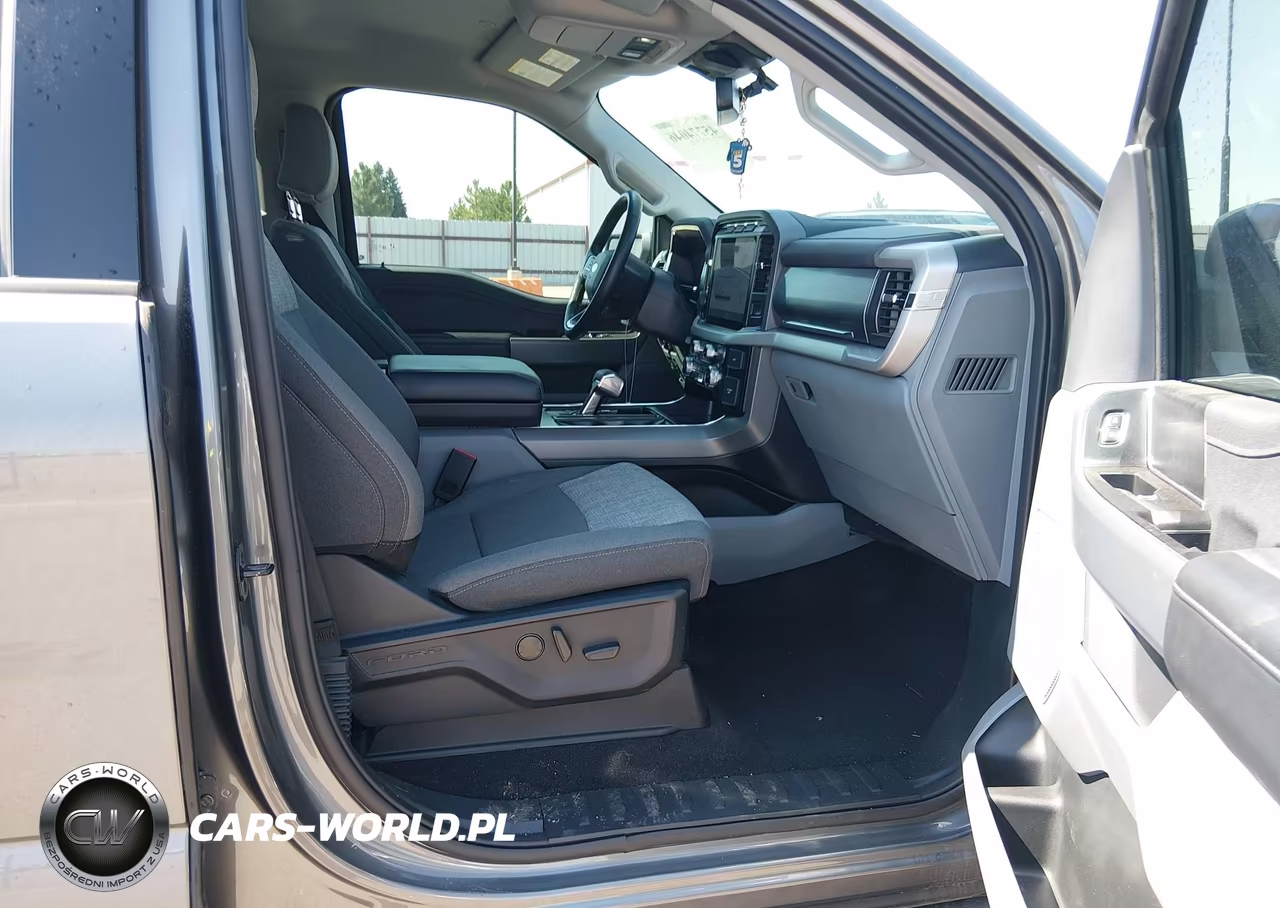 2023 Ford F-150 Lightning Xlt VIN:1FT6W1EV0PWG35598 - 5