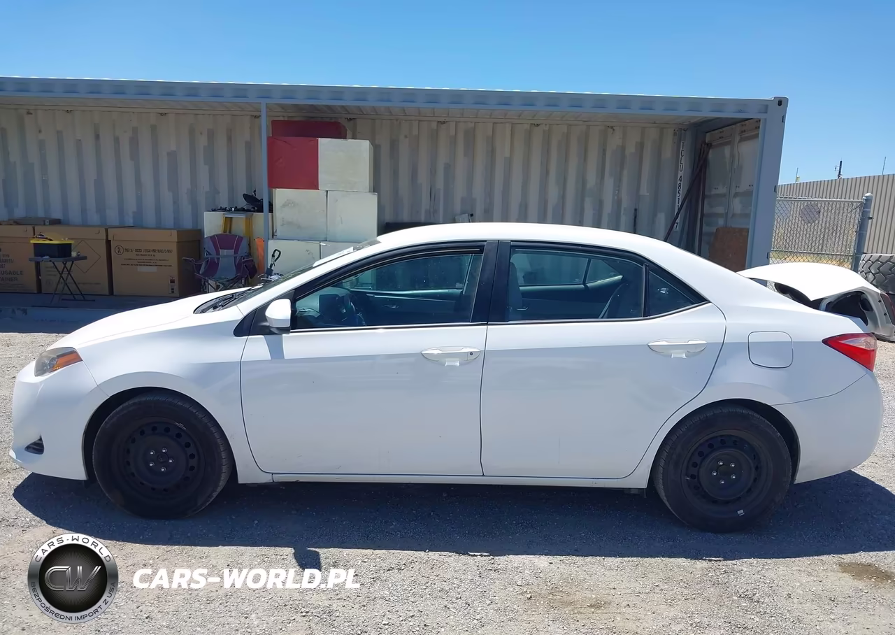 2017 Toyota Corolla Le VIN:2T1BURHE0HC912968 - 14