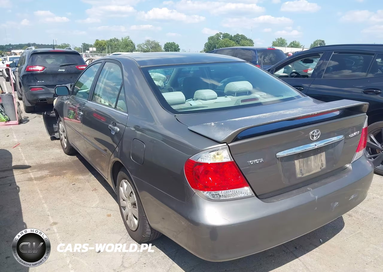 2005 Toyota Camry Std VIN:4T1BE32K65U978007 - 3
