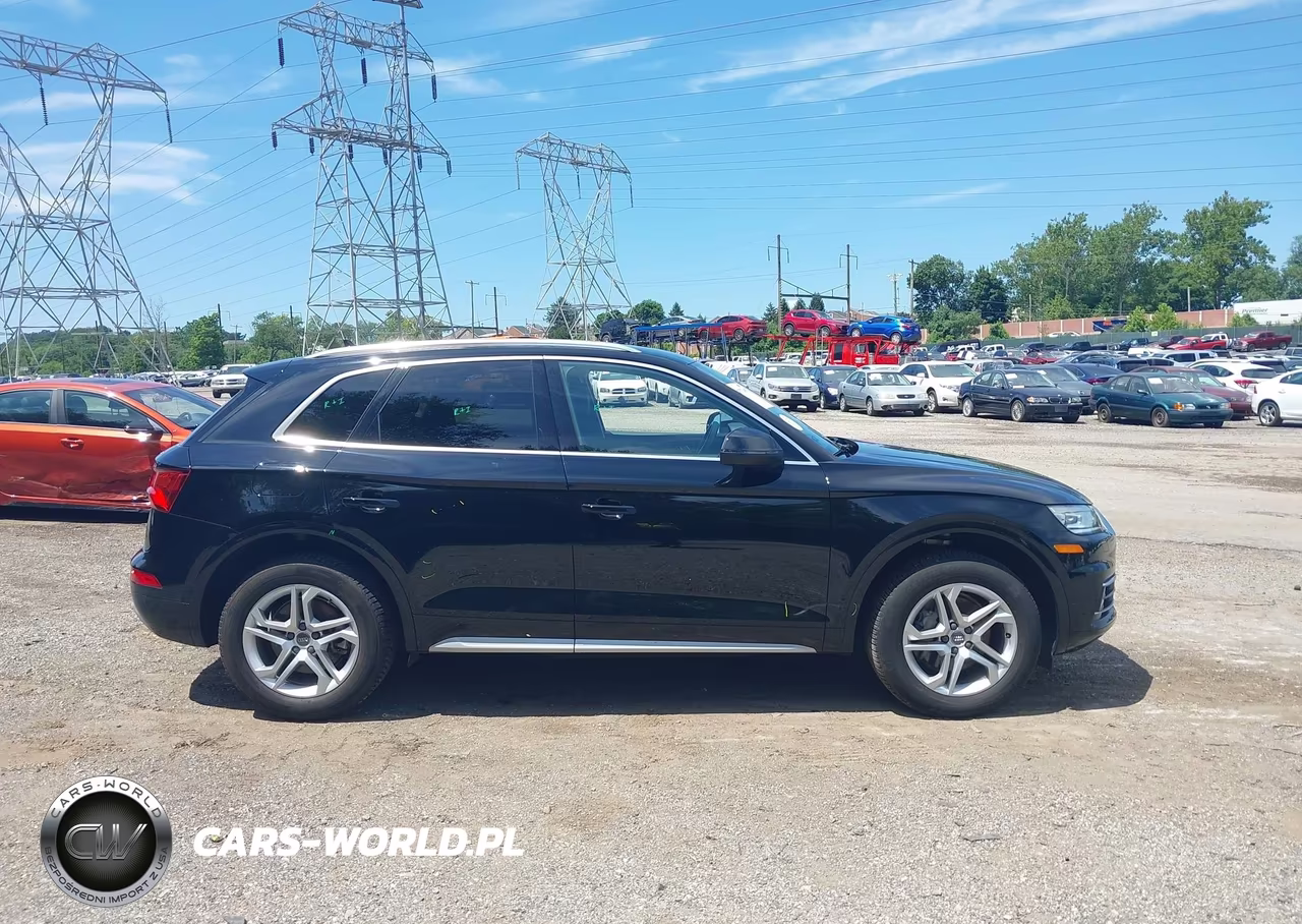 2019 Audi Q5 45 Premium VIN:WA1ANAFY2K2121929 - 13