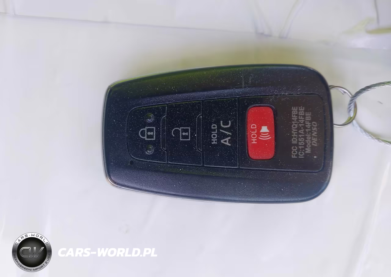 2018 Toyota Prius Prime Premium VIN:JTDKARFP1J3084232 - 11