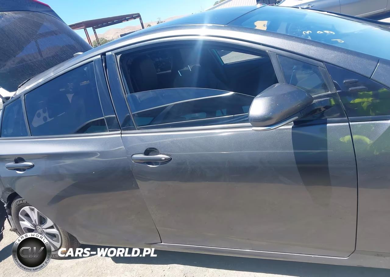 2018 Toyota Prius Prime Premium VIN:JTDKARFP1J3084232 - 14