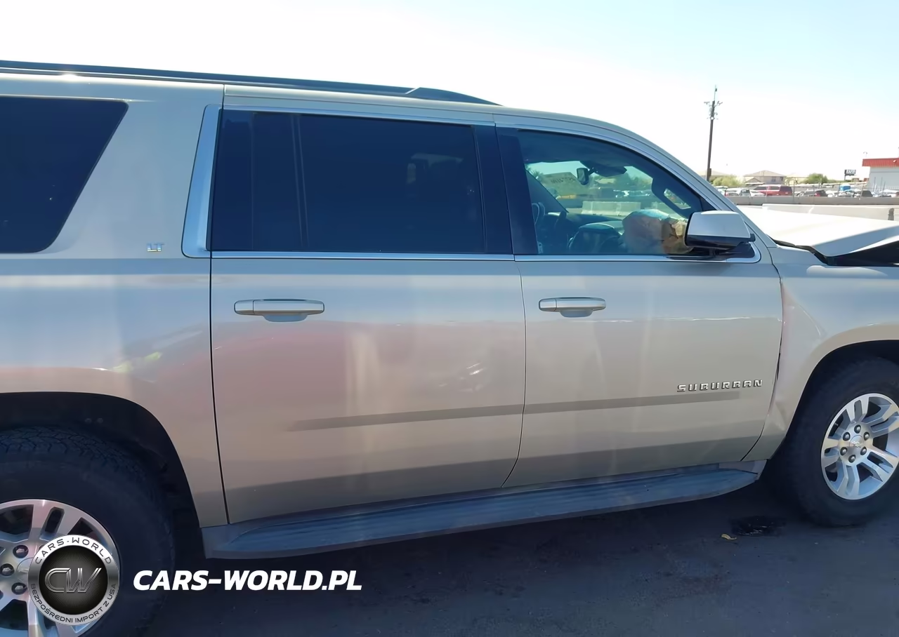 2015 Chevrolet Suburban Lt VIN:1GNSCJKCXFR144549 - 13